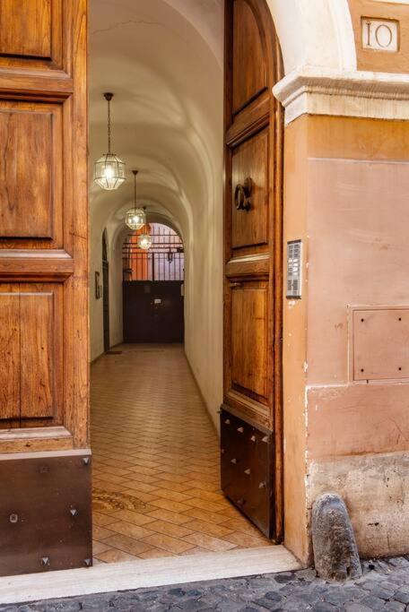 Campo De'fiori-rome By Foot Charming Aircwif Netflix Appartement *